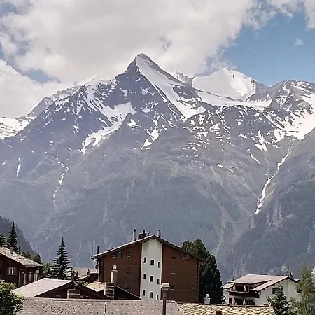 Haus Azurit Dachwohnung Nr.30 Грахен